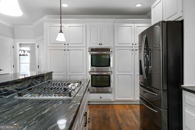 1 Pembroke Lane, Cartersville, GA 30120