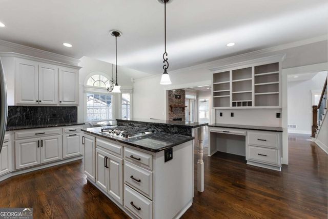 1 Pembroke Lane, Cartersville, GA 30120