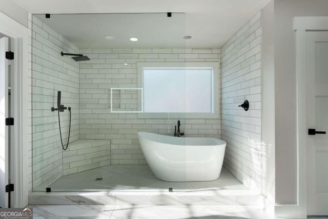 1 Pembroke Lane, Cartersville, GA 30120