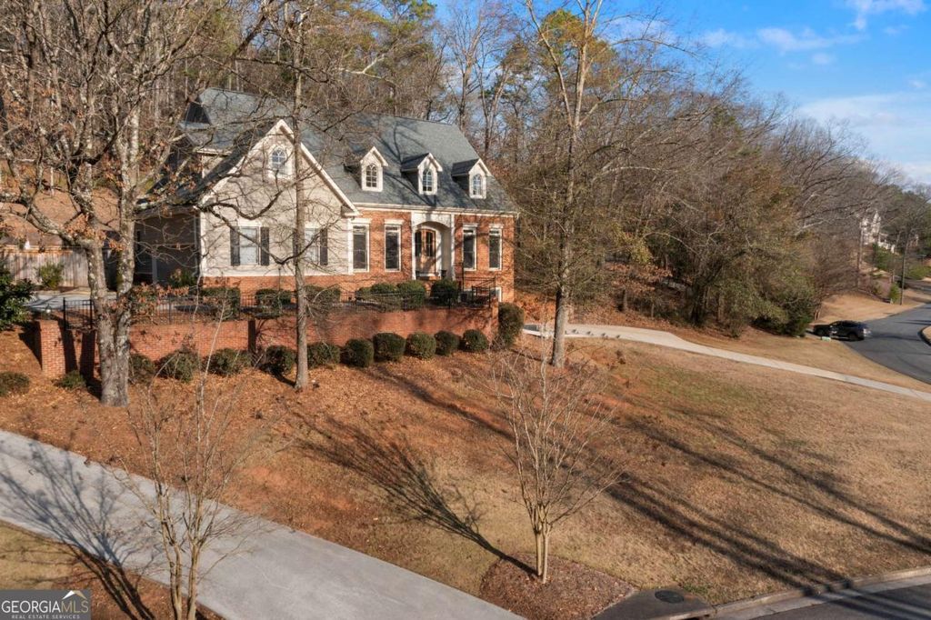 1 Pembroke Lane, Cartersville, GA 30120