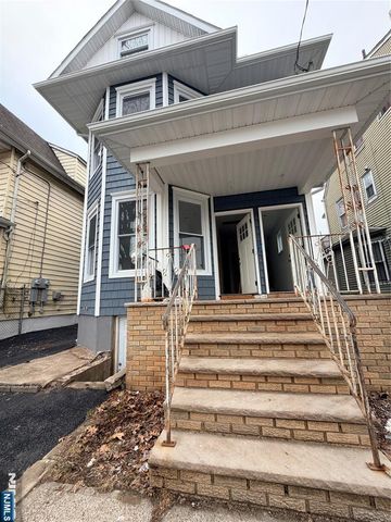 346-348 Woodside Avenue, Newark, NJ 07104