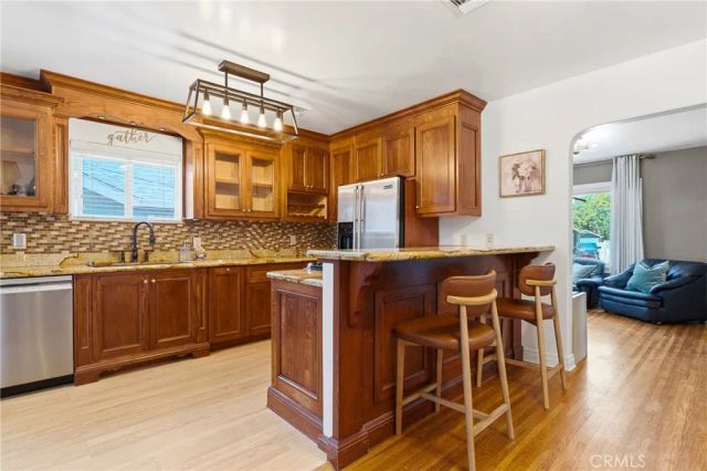 852 Chapman, Pasadena, CA 91103