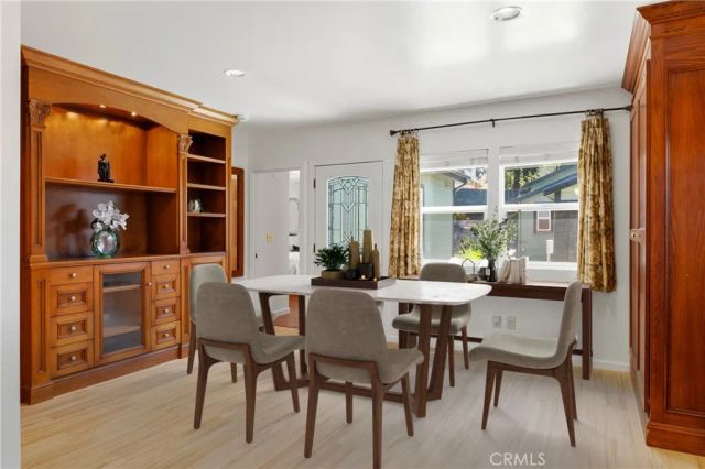 852 Chapman, Pasadena, CA 91103