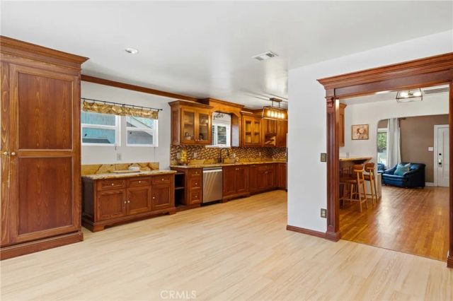 852 Chapman, Pasadena, CA 91103