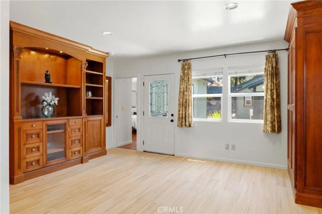 852 Chapman, Pasadena, CA 91103