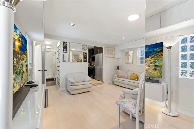 852 Chapman, Pasadena, CA 91103