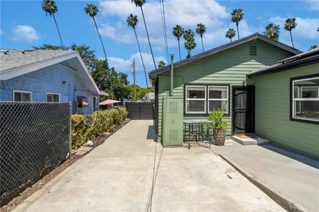 852 Chapman, Pasadena, CA 91103