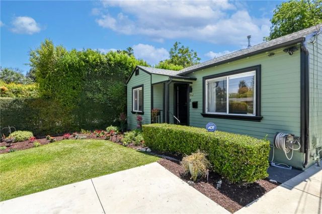 852 Chapman, Pasadena, CA 91103