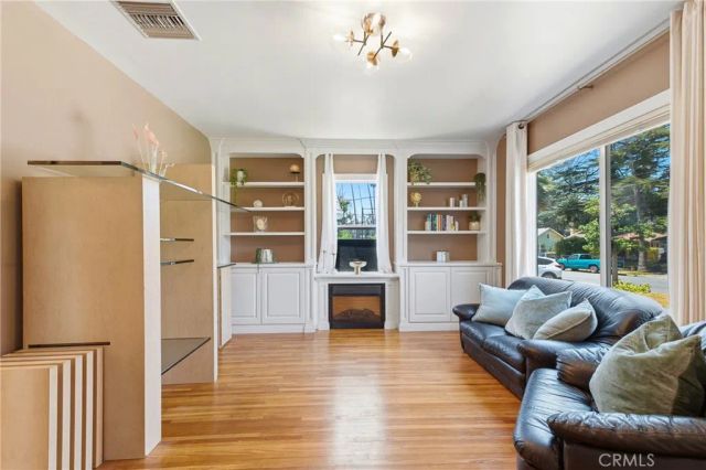 852 Chapman, Pasadena, CA 91103