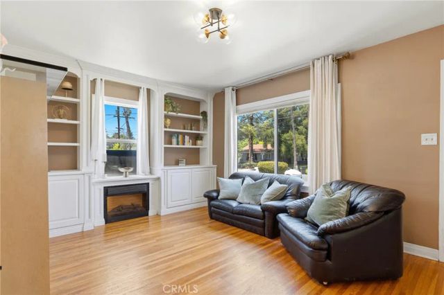 852 Chapman, Pasadena, CA 91103