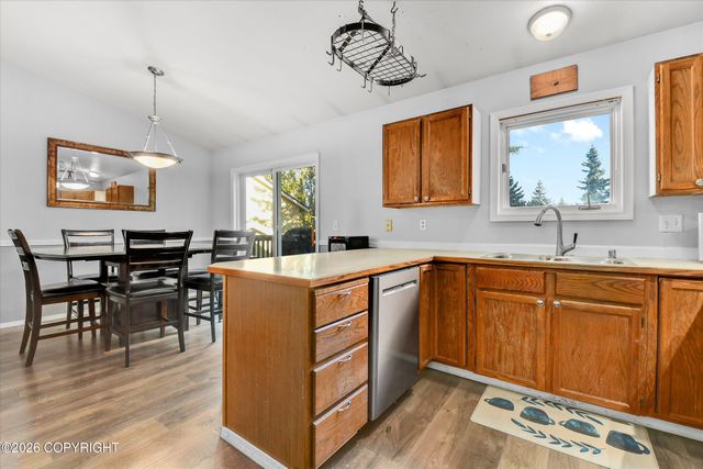 3831 Winchester Loop, Anchorage, AK 99507