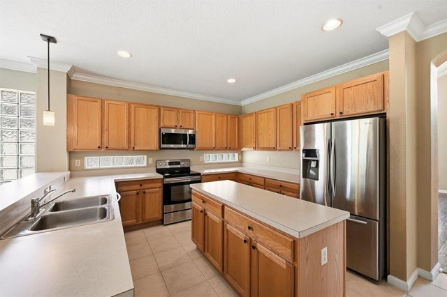 421 Gazetta Way, West Palm Beach, FL 33413