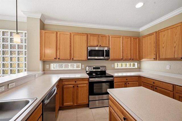 421 Gazetta Way, West Palm Beach, FL 33413