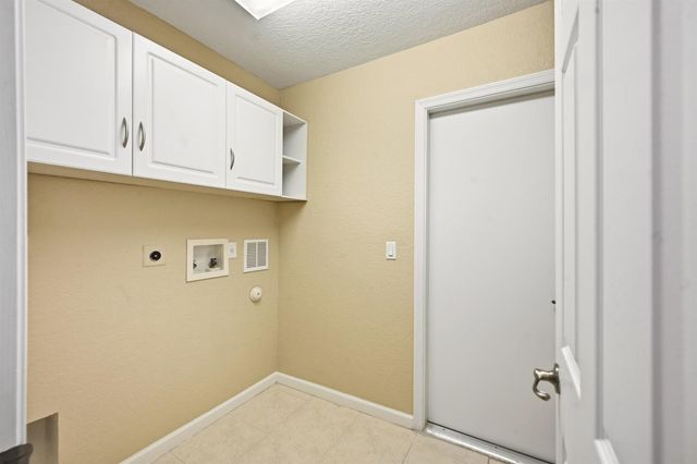 421 Gazetta Way, West Palm Beach, FL 33413