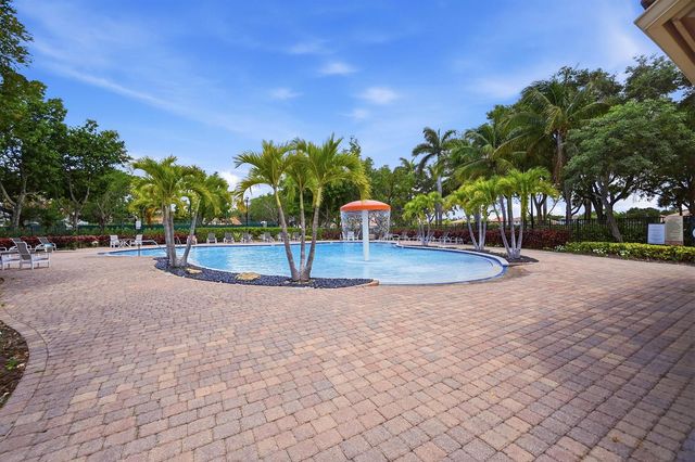 421 Gazetta Way, West Palm Beach, FL 33413