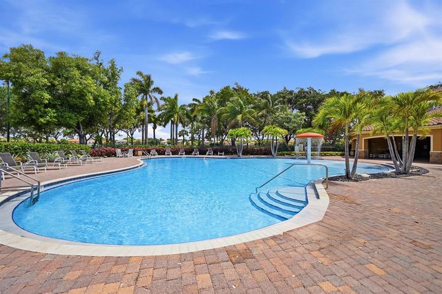 421 Gazetta Way, West Palm Beach, FL 33413