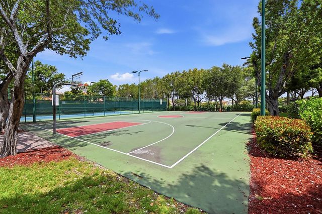 421 Gazetta Way, West Palm Beach, FL 33413