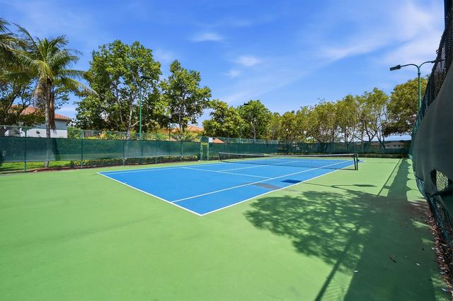 421 Gazetta Way, West Palm Beach, FL 33413