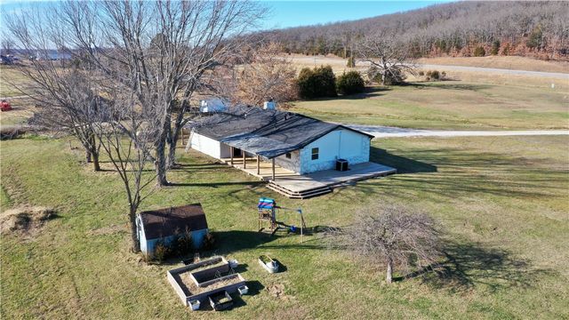 17471 Highway 412, Huntsville, AR 72740