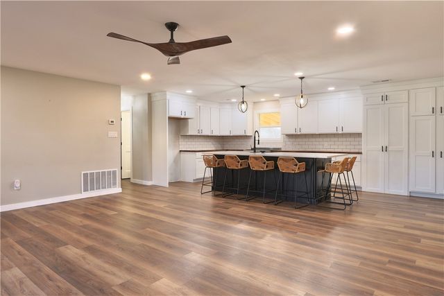 17471 Highway 412, Huntsville, AR 72740