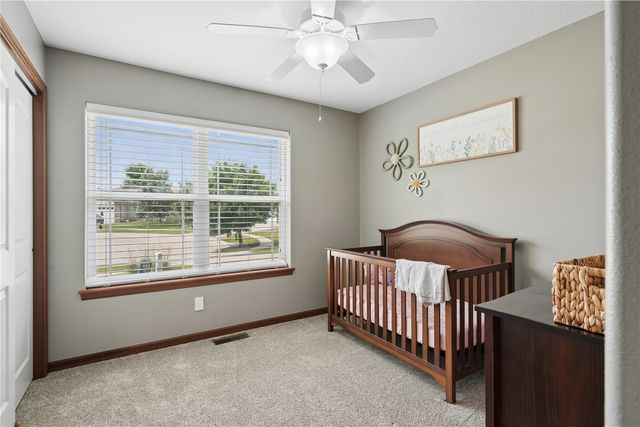 5027 Cotton Court SW, Cedar Rapids, IA 52404