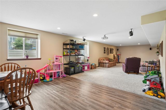 5027 Cotton Court SW, Cedar Rapids, IA 52404