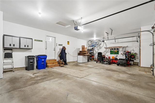 5027 Cotton Court SW, Cedar Rapids, IA 52404
