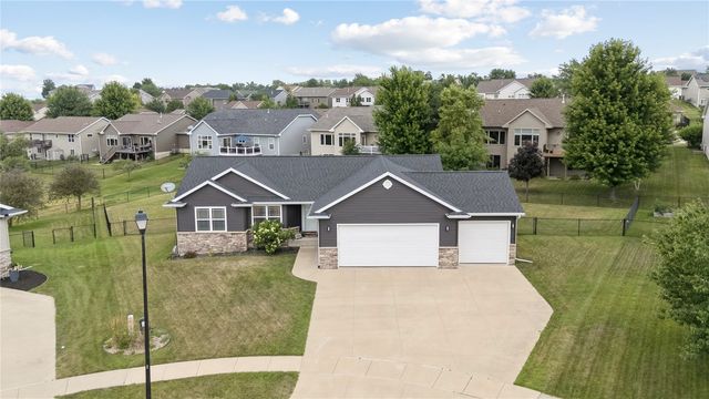 5027 Cotton Court SW, Cedar Rapids, IA 52404