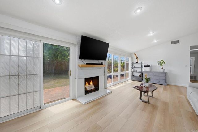 4613 Rainier Avenue, San Diego, CA 92120