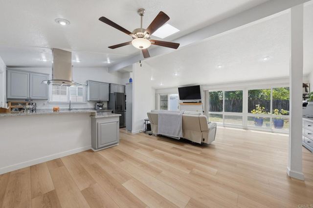4613 Rainier Avenue, San Diego, CA 92120