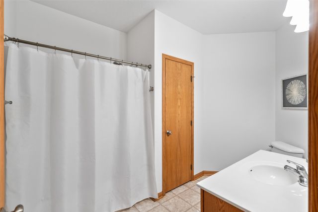 4510 Twain Circle 206, Ames, IA 50014