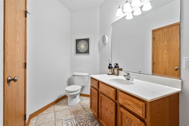 4510 Twain Circle 206, Ames, IA 50014