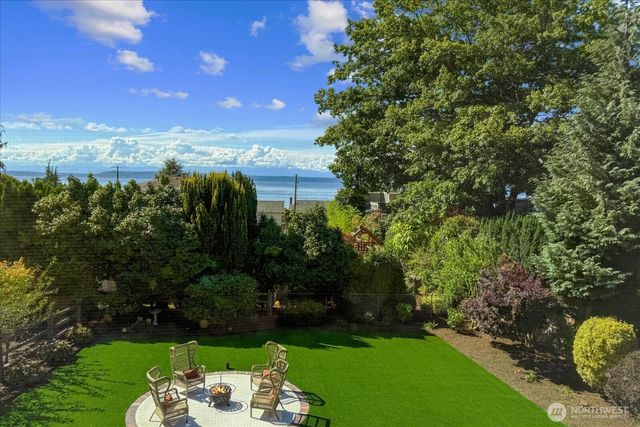 9819 Cherry Street, Edmonds, WA 98020