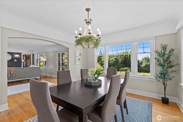 9819 Cherry Street, Edmonds, WA 98020