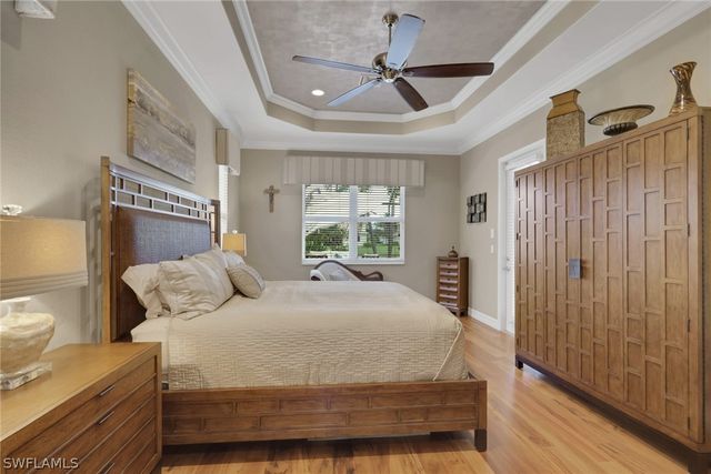 383 Cypress WAY W, Naples, FL 34110