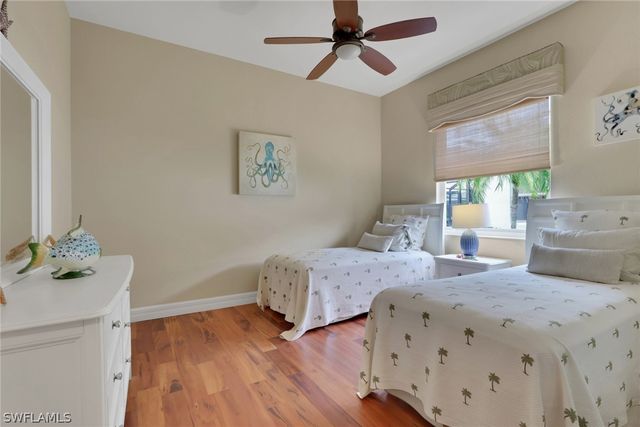 383 Cypress WAY W, Naples, FL 34110