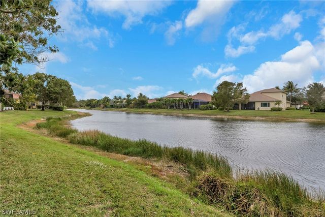 383 Cypress WAY W, Naples, FL 34110