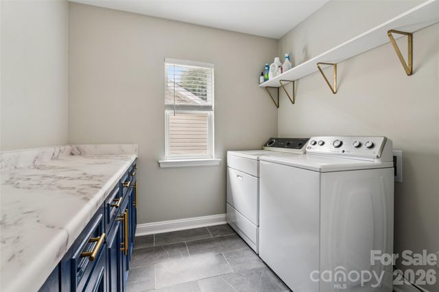 6934 Evanton Loch Road, Charlotte, NC 28278