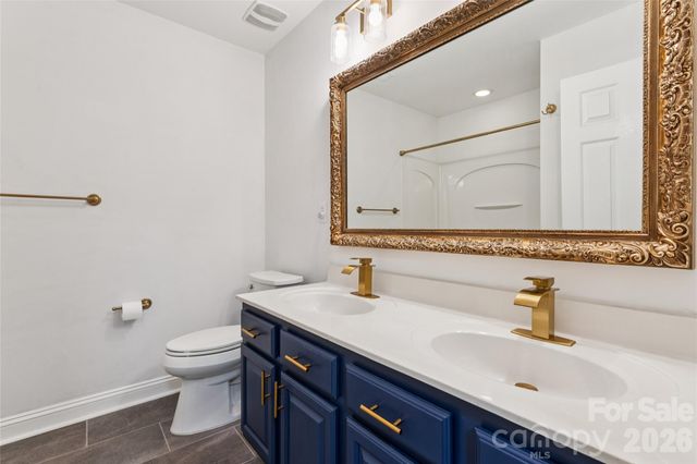 6934 Evanton Loch Road, Charlotte, NC 28278