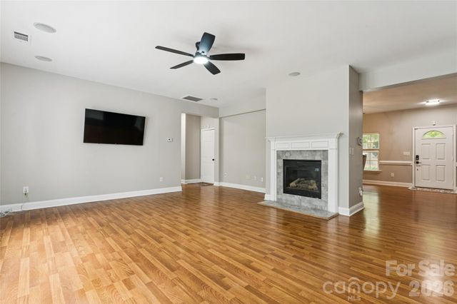 6934 Evanton Loch Road, Charlotte, NC 28278