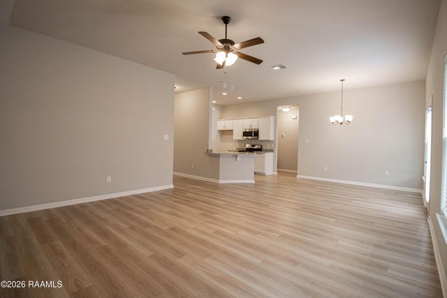 304 Tall Meadows Lane, Lafayette, LA 70506