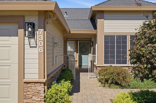 7306 Rush River Dr, Sacramento, CA 95831
