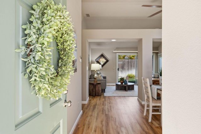 7306 Rush River Dr, Sacramento, CA 95831
