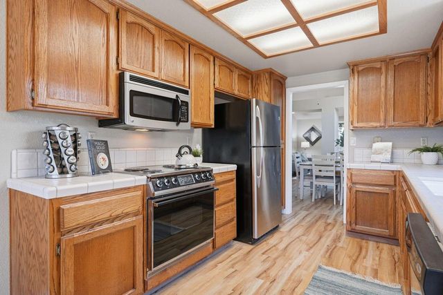7306 Rush River Dr, Sacramento, CA 95831