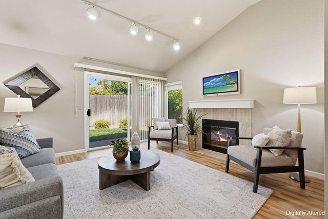 7306 Rush River Dr, Sacramento, CA 95831