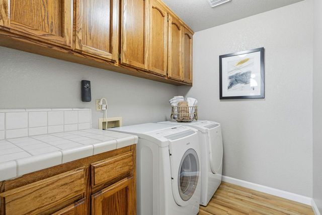 7306 Rush River Dr, Sacramento, CA 95831