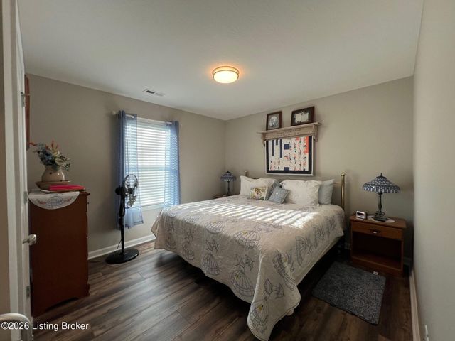 305 Oak Hill Ct, Bardstown, KY 40004