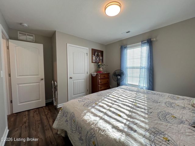 305 Oak Hill Ct, Bardstown, KY 40004