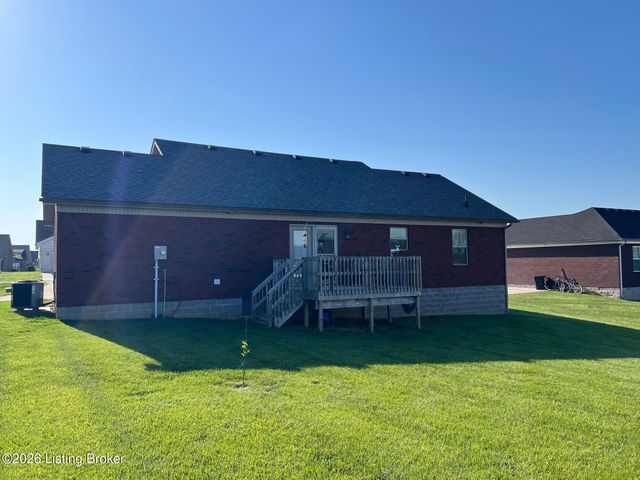305 Oak Hill Ct, Bardstown, KY 40004