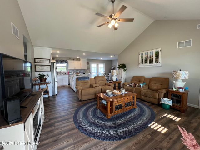 305 Oak Hill Ct, Bardstown, KY 40004